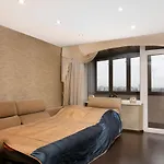 Alex Junior Apartment *